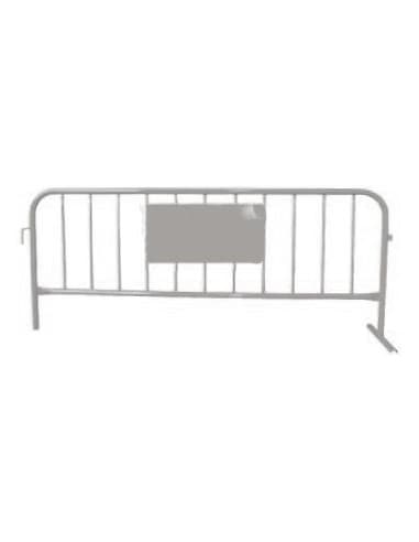 VALLA PEATONAL BLANCA 2.50 X 1, 1 PATA, TUBO DE 40 MM, 11 BARROTES, CON CHAPA CENTRAL DE 800 X 400, PINTURA EPOXI
